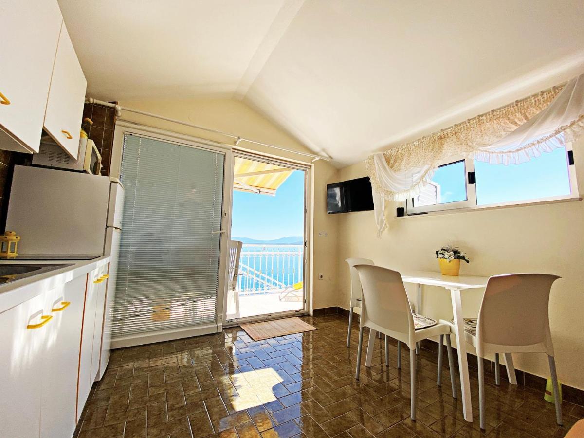 Apartments And Rooms Katarina Živogošće Esterno foto