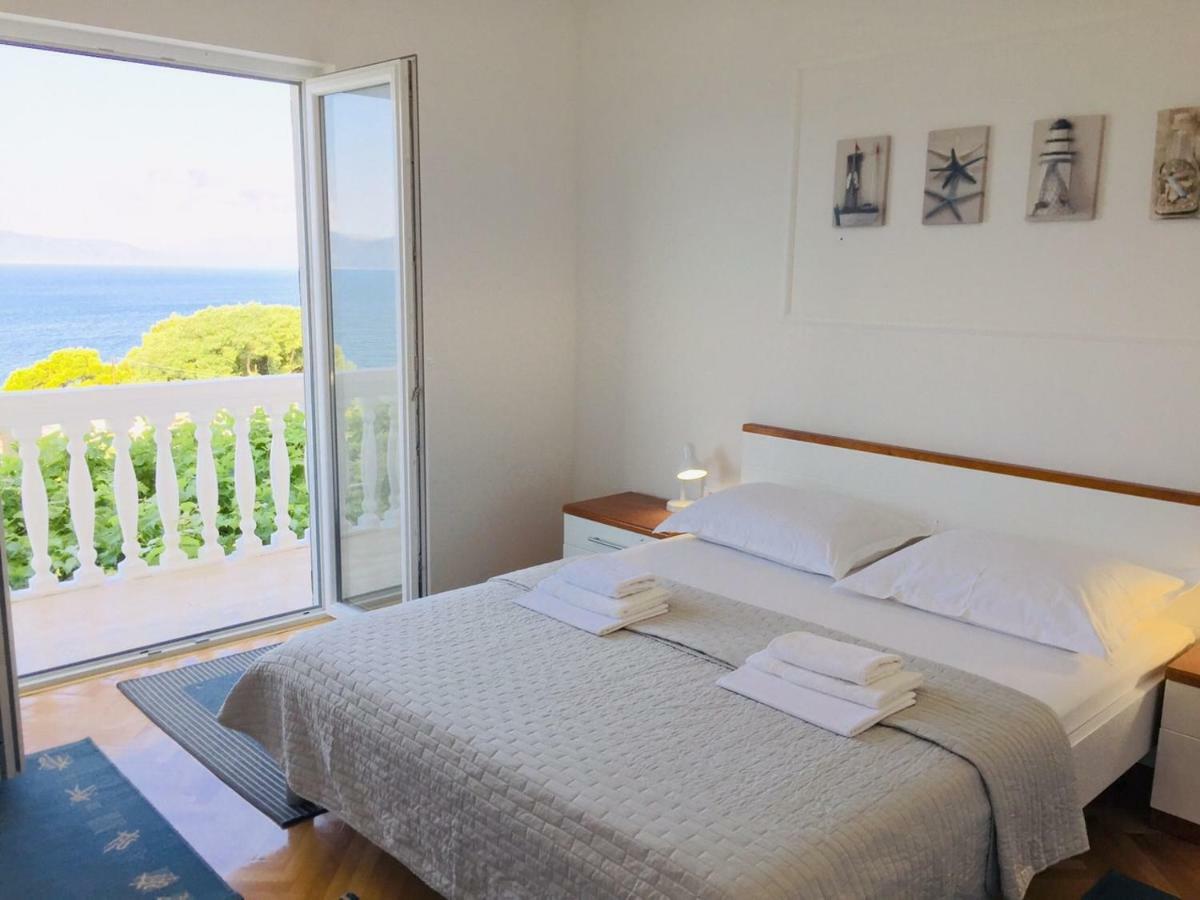 Apartments And Rooms Katarina Živogošće Esterno foto